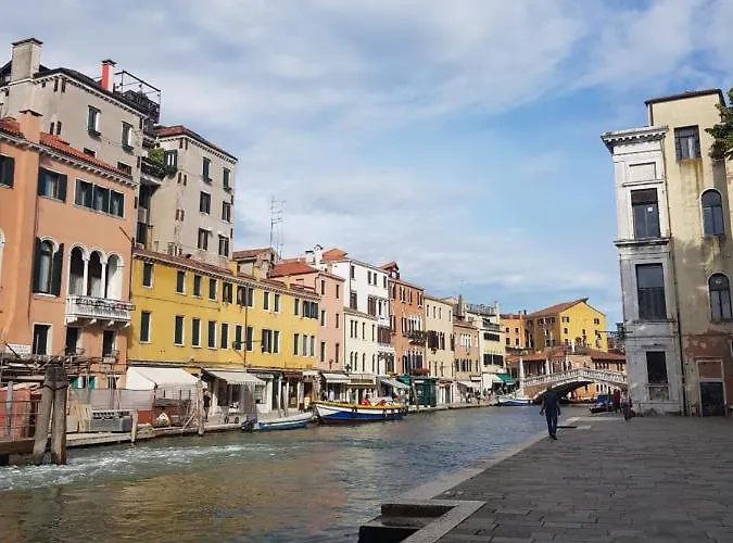 Calle Rielo Great Canal View Venice, Italy