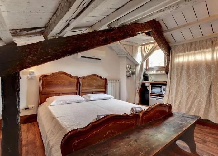 Venice Traditional Home With Terrace, Italia