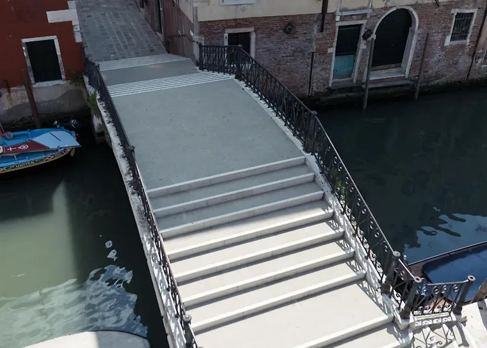Luxury Modern Design Home, Campo Dei Mori Wifi Venice, Italy