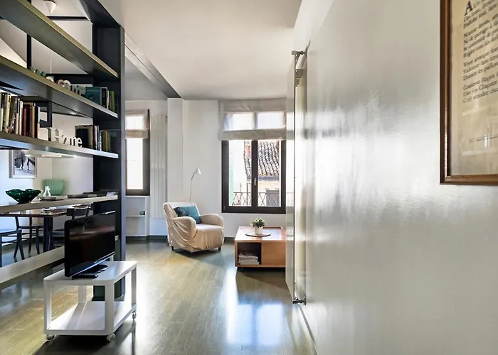 Appartamento Mansardina - 1 Min From Accademia - Duplex Stylish And Cosy Venezia, Italia