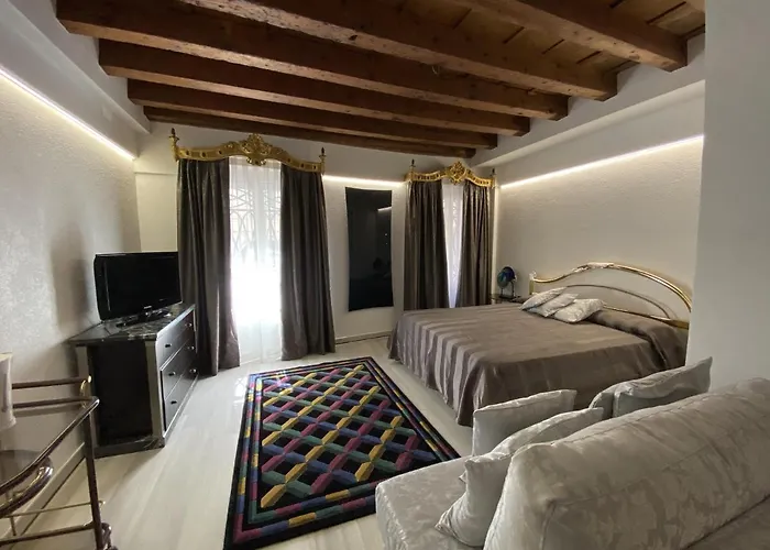LN HOMES VENICE - San Marco Canal View, Italia