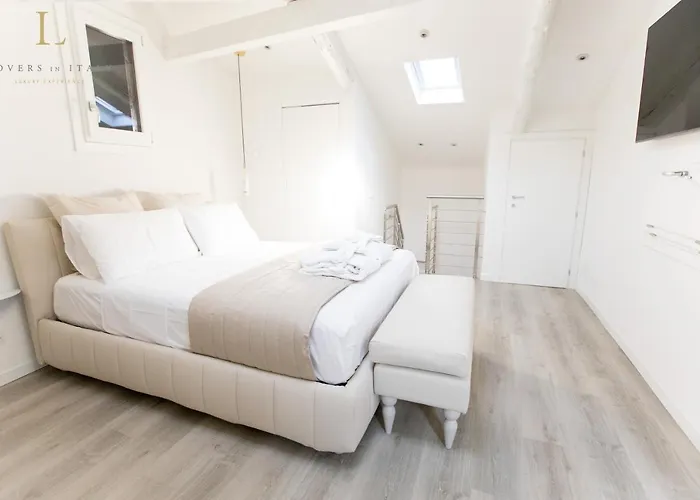 Loversinitaly Romantic Apartments - Altana And Jacuzzi Venezia, Italia