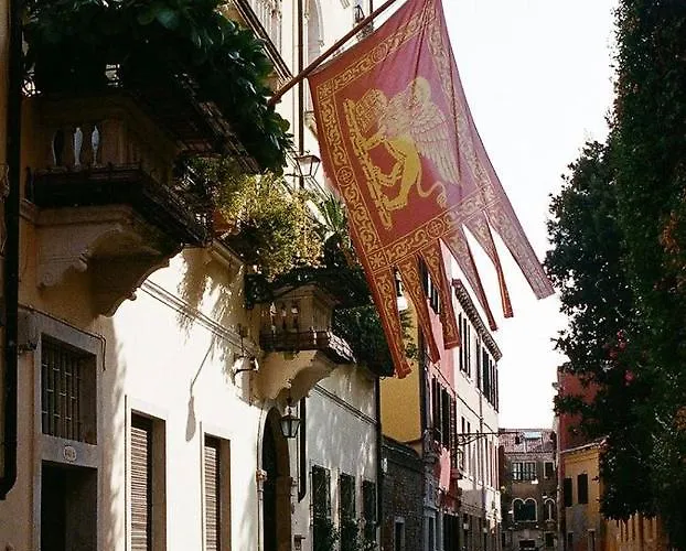 Ca' Del Pittor Apartments Venice, Italy