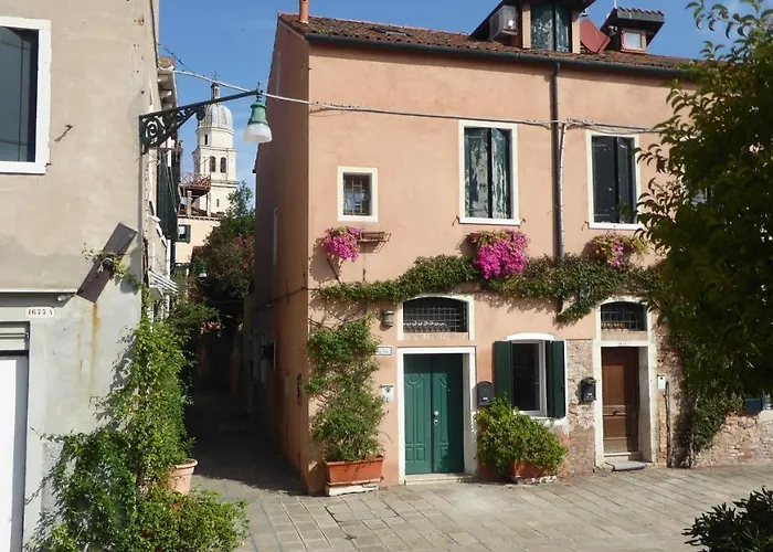Appartamento Sestiere Dorsoduro, a due passi da Zattere Venezia, Italia