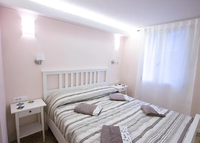 Venice Rialto Bridge Apartment, Italia