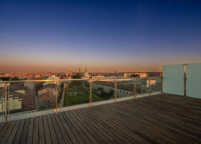 Centrale Mazzoni Apartments R&R Venice, Italy