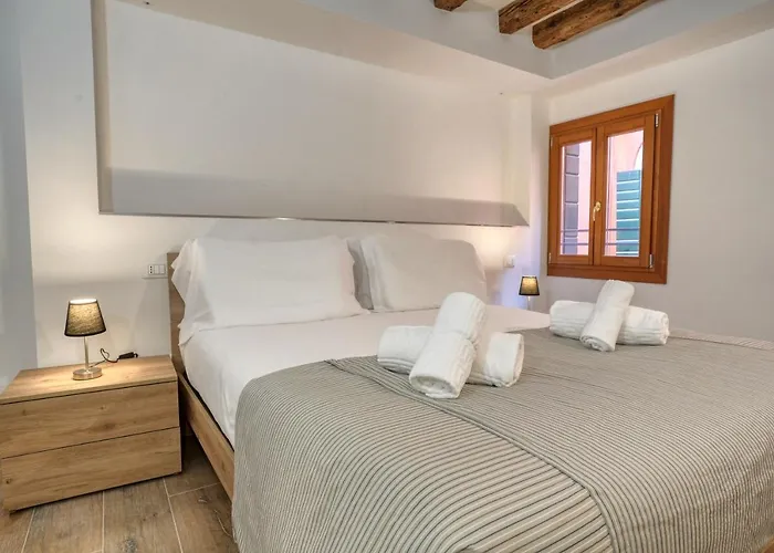 Ecco Suites Apartments Venice, Italy