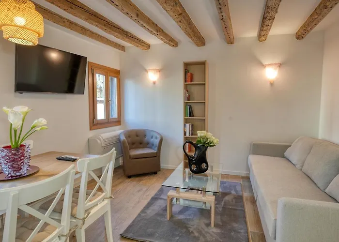 Ecco Suites Apartments Венеція, Італія