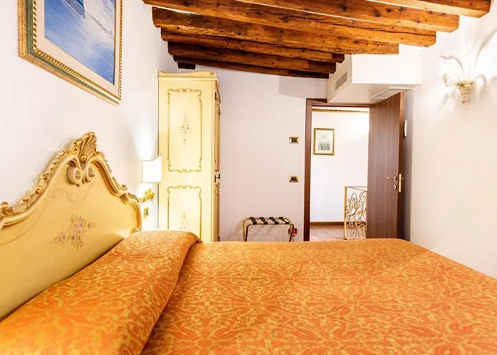 Ferienwohnung Ca' Pinelli Venedig, Italien