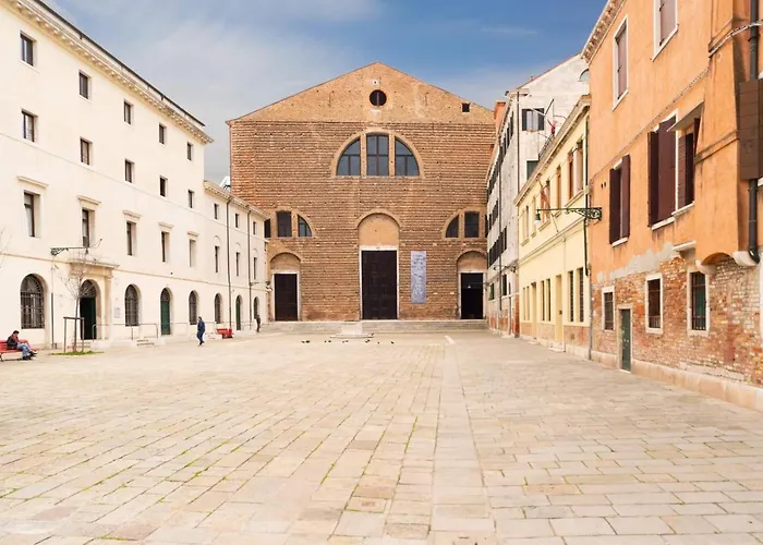 Just Urban Stays - Castello 5067 Boutique Apartment Venezia, Italia