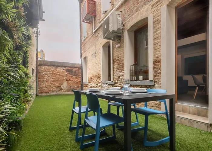 Castello Apartment With Garden R&R Venezia, Italia