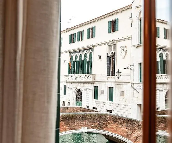 Apartamento Hostmate - Venezia - Sant Agostino, Italia
