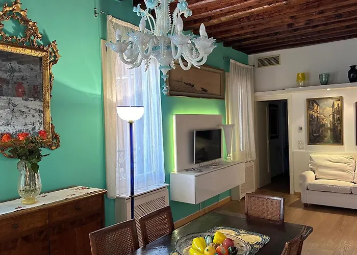 Albrizzi Charme Apartment Venice, Italy