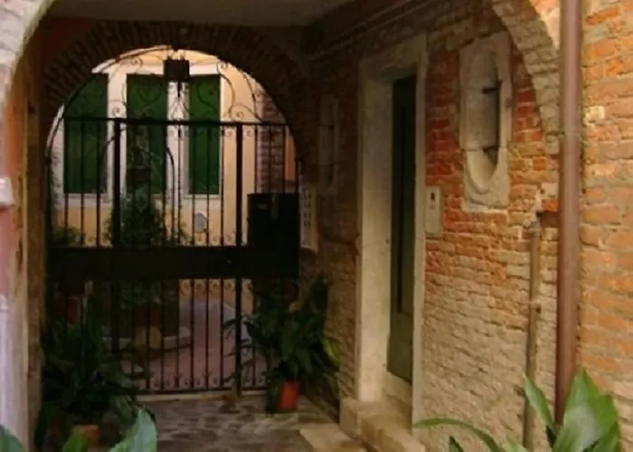 Villa San Barnaba Artist'S District House Venezia, Italia