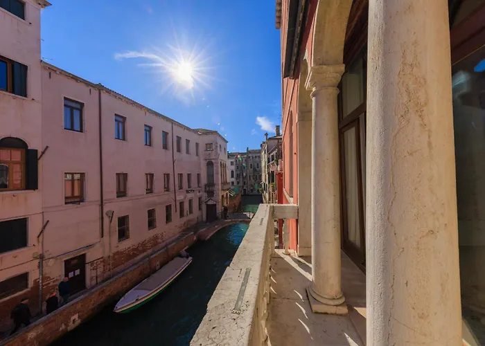Tadomo - Corte del Cafetier Venecia, Italia