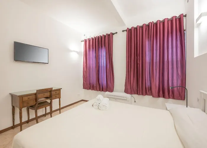 Casa Luna - 10 Min From Venice Train Station, Itália