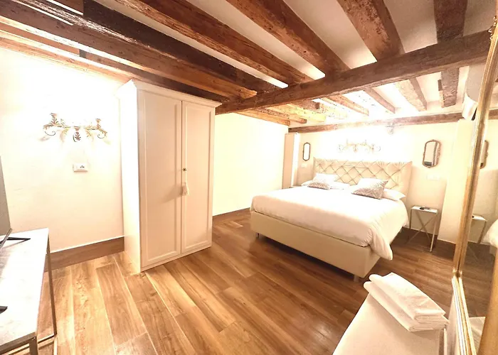 Mhh 2391 Apartment Venice, Italy