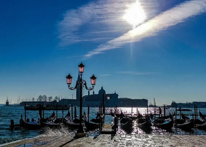 Dorsoduro Venice Apartment, Italia