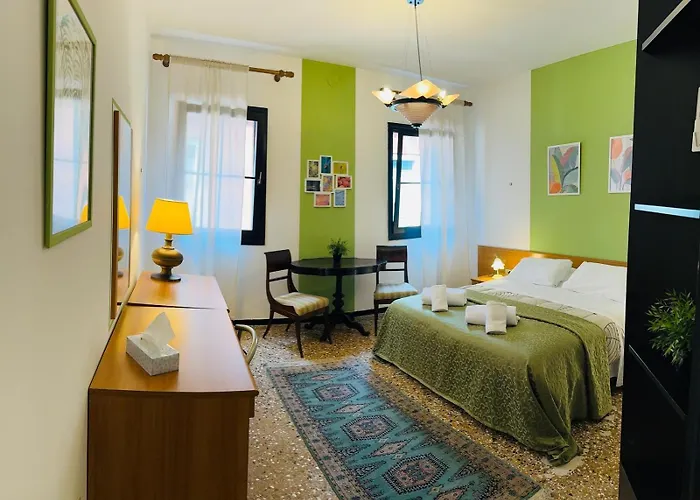 Grimaldi Apartments San Marco & Castello Venecia, Italia