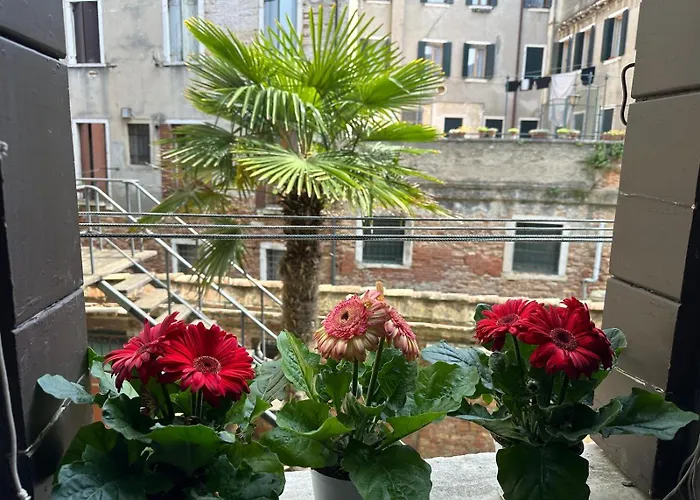 Queen Venice Apartment, Italia