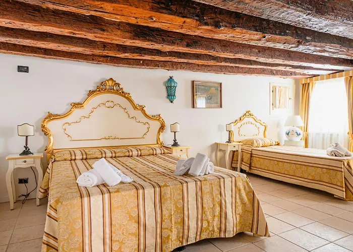 Casa Leone- cozy&central accommodation in Venezia, Italia