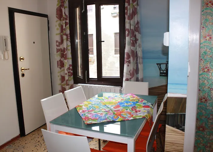 Apartment 2 Венеція, Італія