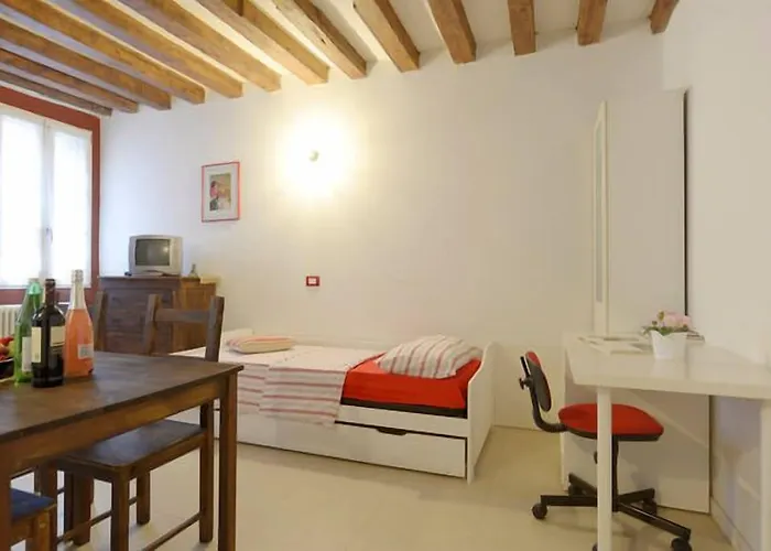 Appartamento Salizada San Francesco Venezia, Italia