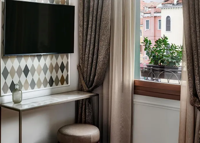 Hotel Arlecchino Venice, Italy