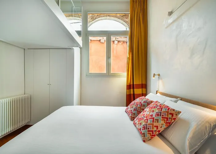 Ferienwohnung Zattere Lofts R&R Venedig, Italien