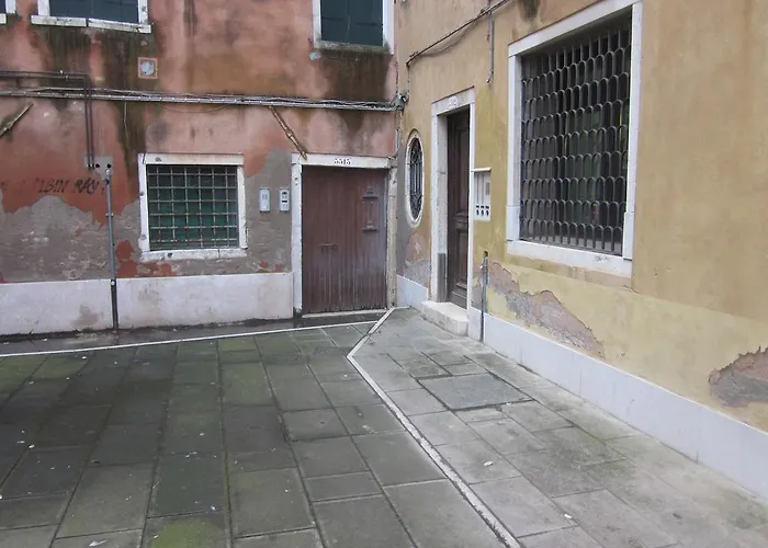 Venice Resorts, Italia