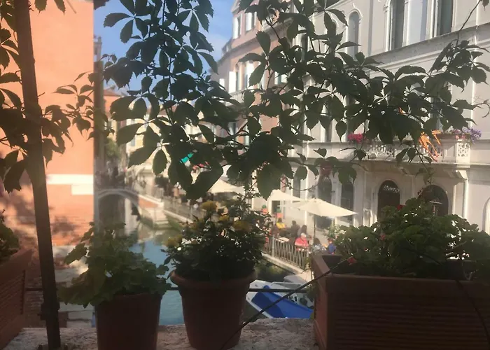 Residenza De L'Osmarin Suites Venice, Italy