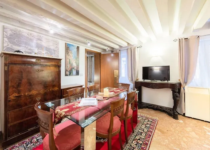 Ca' Del Carro Family Apartment Venice, Italy