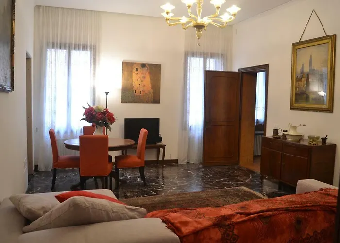 Castello 5888 B, Santa Marina, Calle Marcello, Canale Venecia, Italia