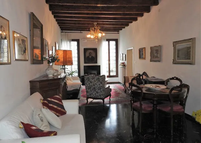 La Poetessa Apartment Venice, Italy