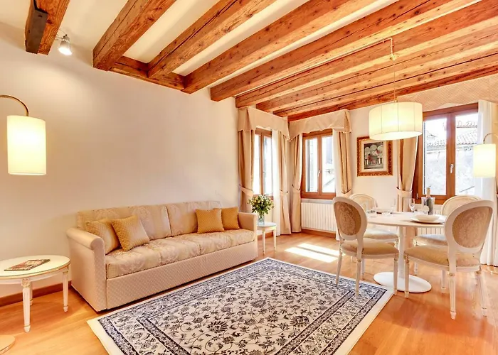 Nikki House Apartment Venice, Italy