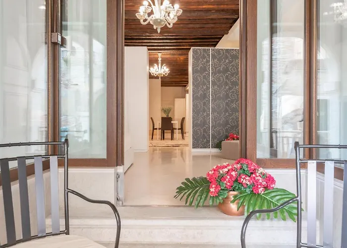 Riva Palace Apartments By Wonderful Italy Venecia, Italia