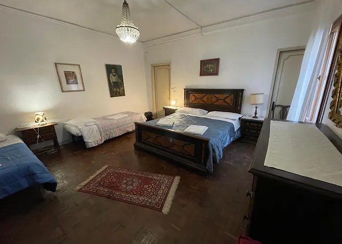 Princess Guest House Canal View