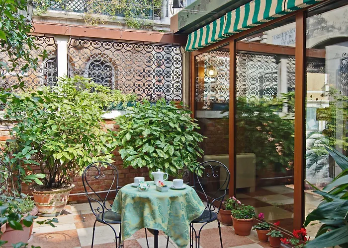 Hotel La Fenice Et Des Artistes