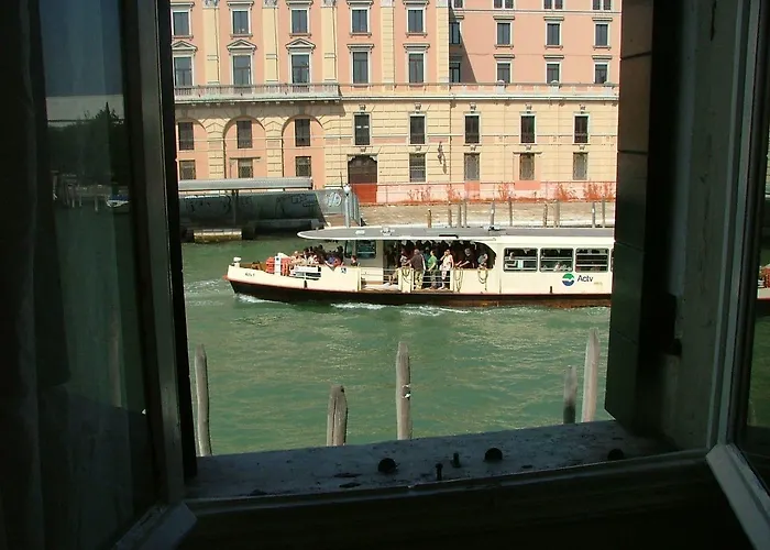 Hotel Airone